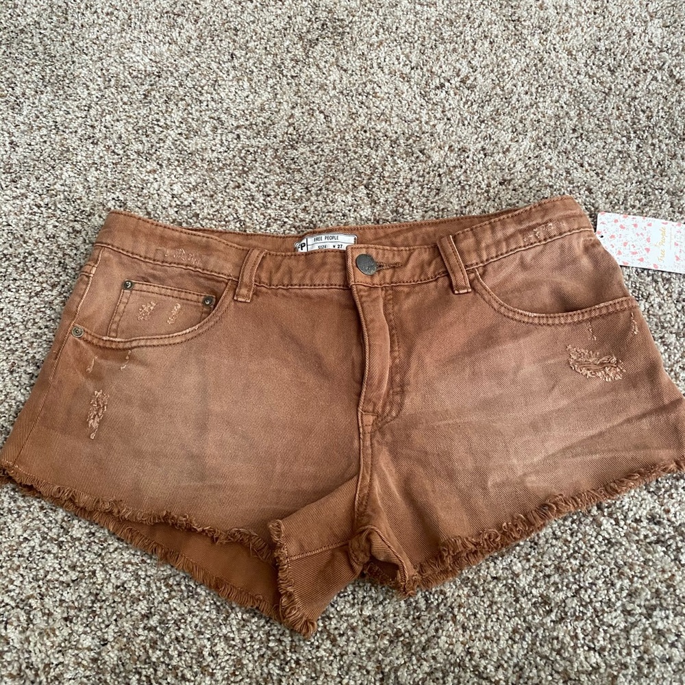 NWT Free People distressed denim shorts, size 27